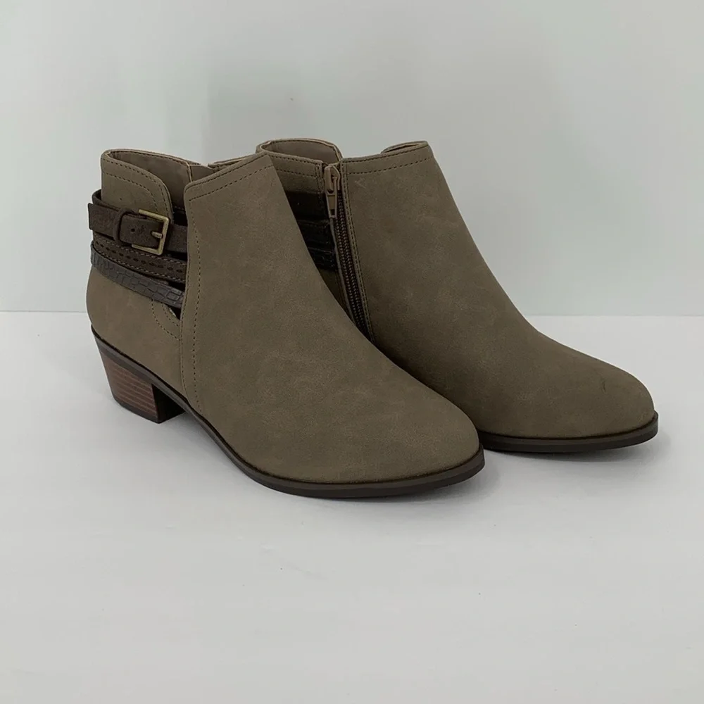 Market & Spruce Odeya ankle boot olive army green notch strap buckle new 6.5